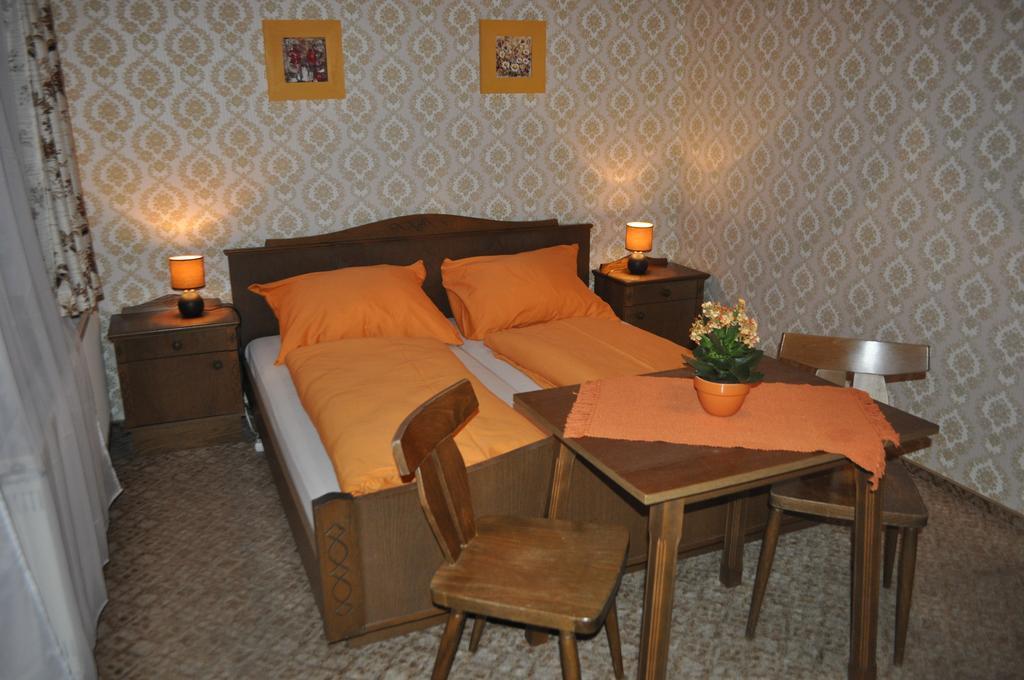 ホテルGasthaus Gruber タムスヴェーク 部屋 写真