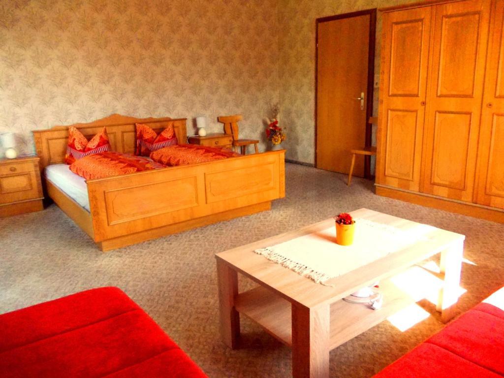 ホテルGasthaus Gruber タムスヴェーク 部屋 写真